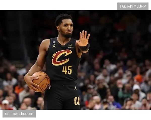 流言：若骑士季后赛提前出局，多诺万-米切尔可能寻求交易